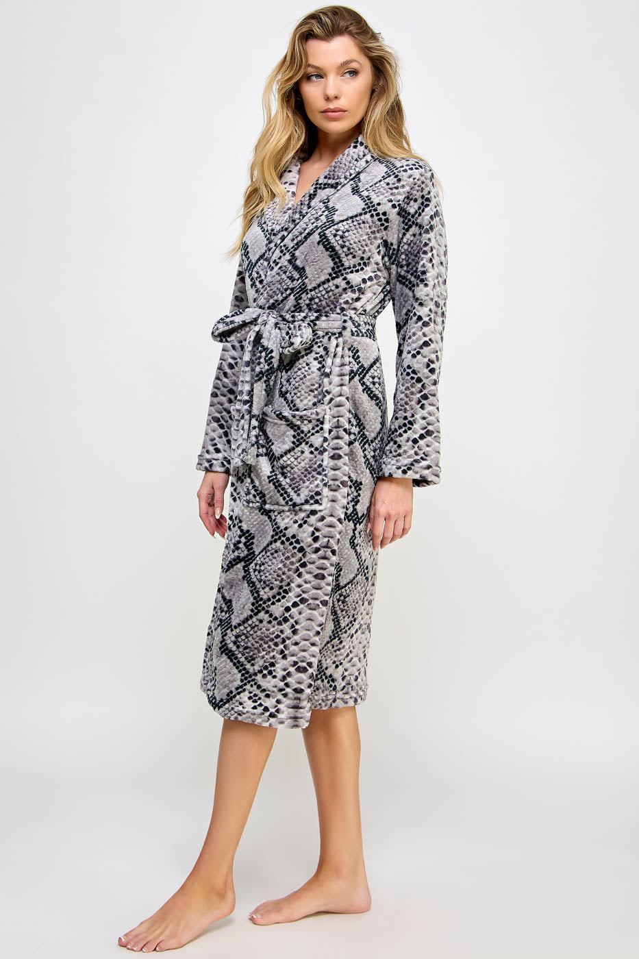 2491 Payton Robe