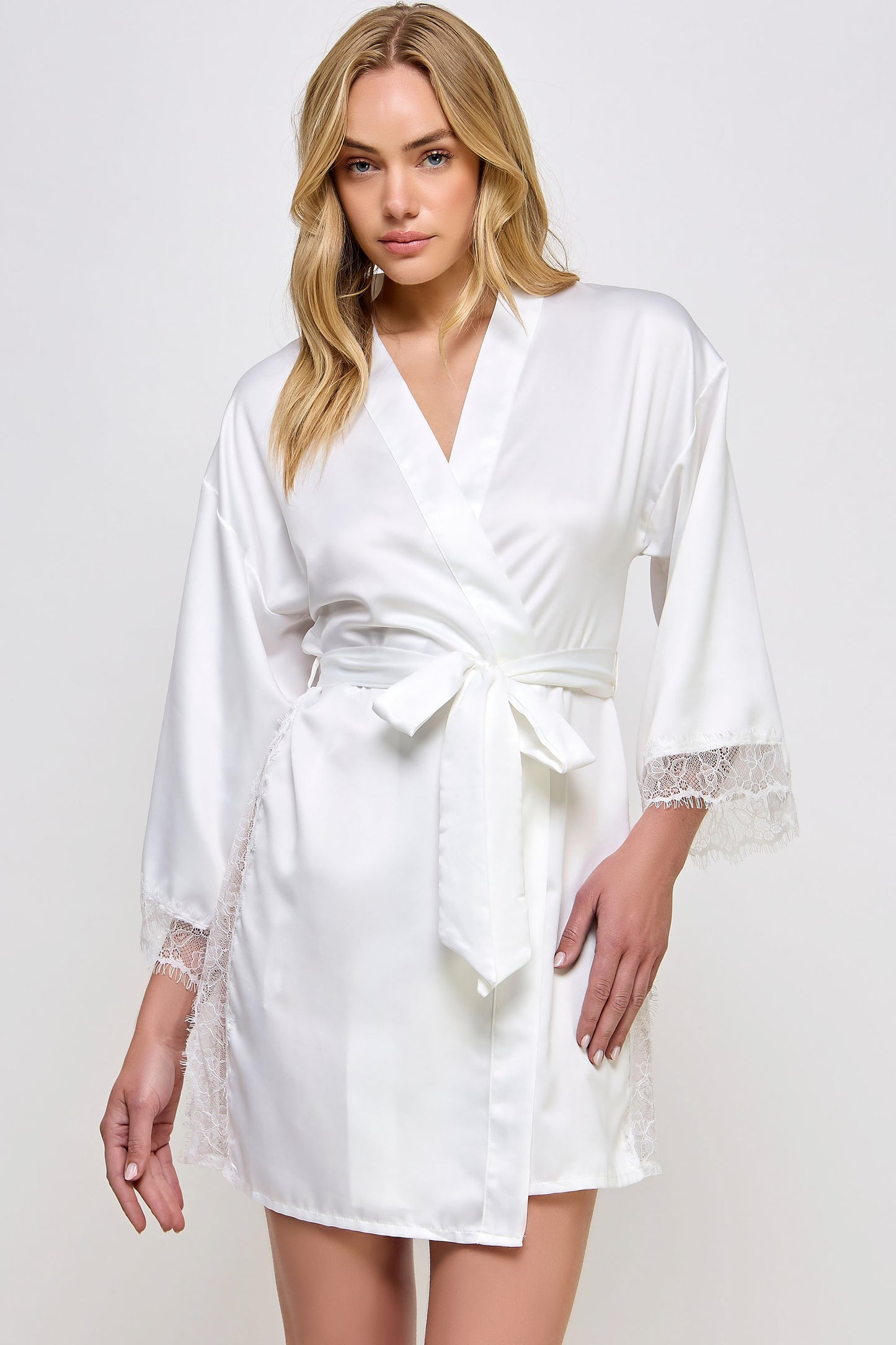 2495 Gillian Robe